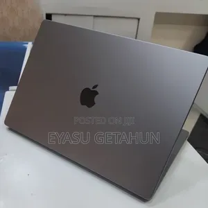 New Laptop Apple MacBook Pro M1 32GB Apple M1 Pro SSD 1T