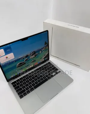 New Apple MacBook Air 2025 M4 13-inch 16GB Apple M4 Max SSD 256GB