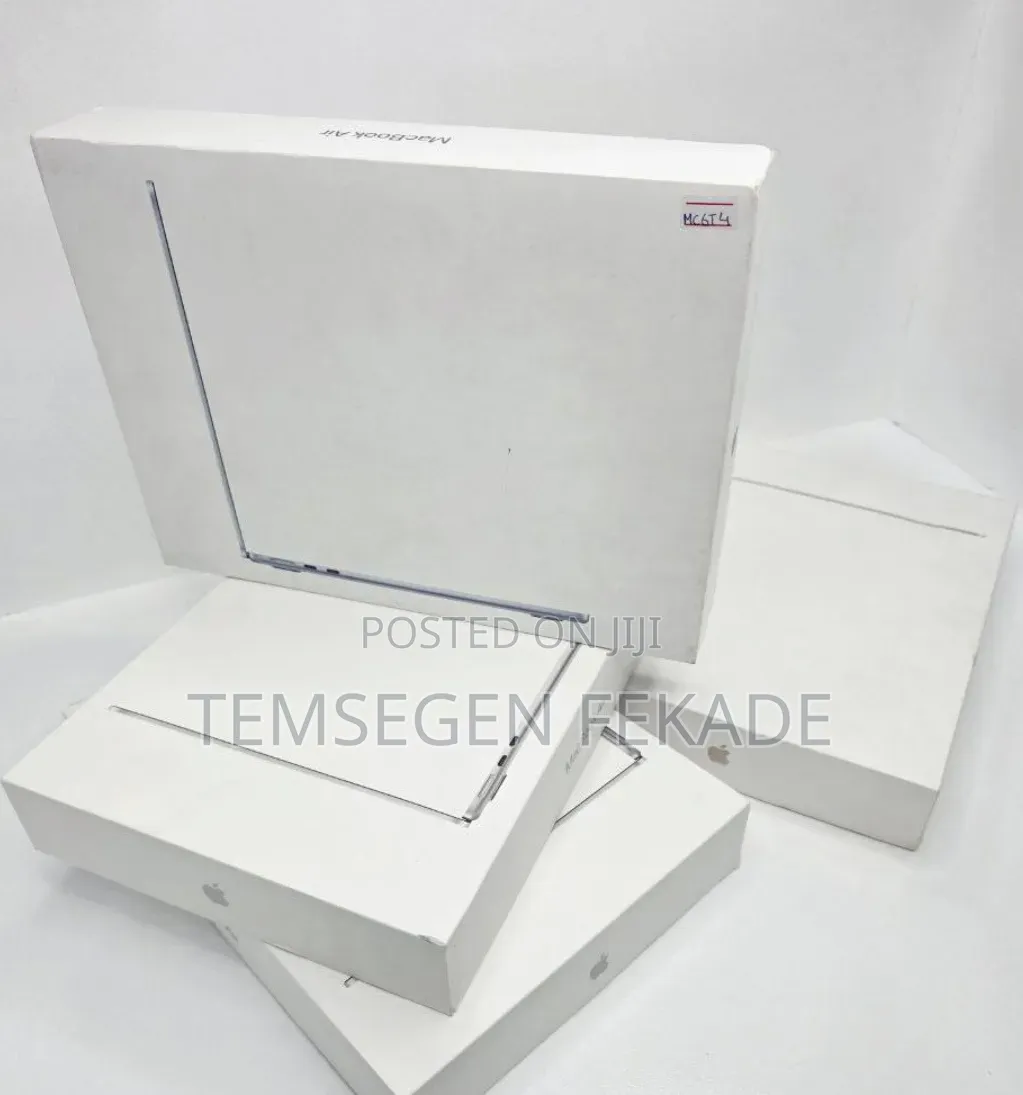 New Apple MacBook Air 2025 M4 13-inch 16GB Apple M4 Max SSD 256GB