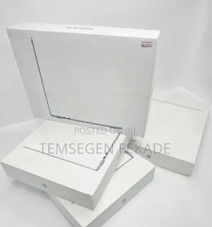 New Apple MacBook Air 2025 M4 13-inch 16GB Apple M4 Max SSD 256GB