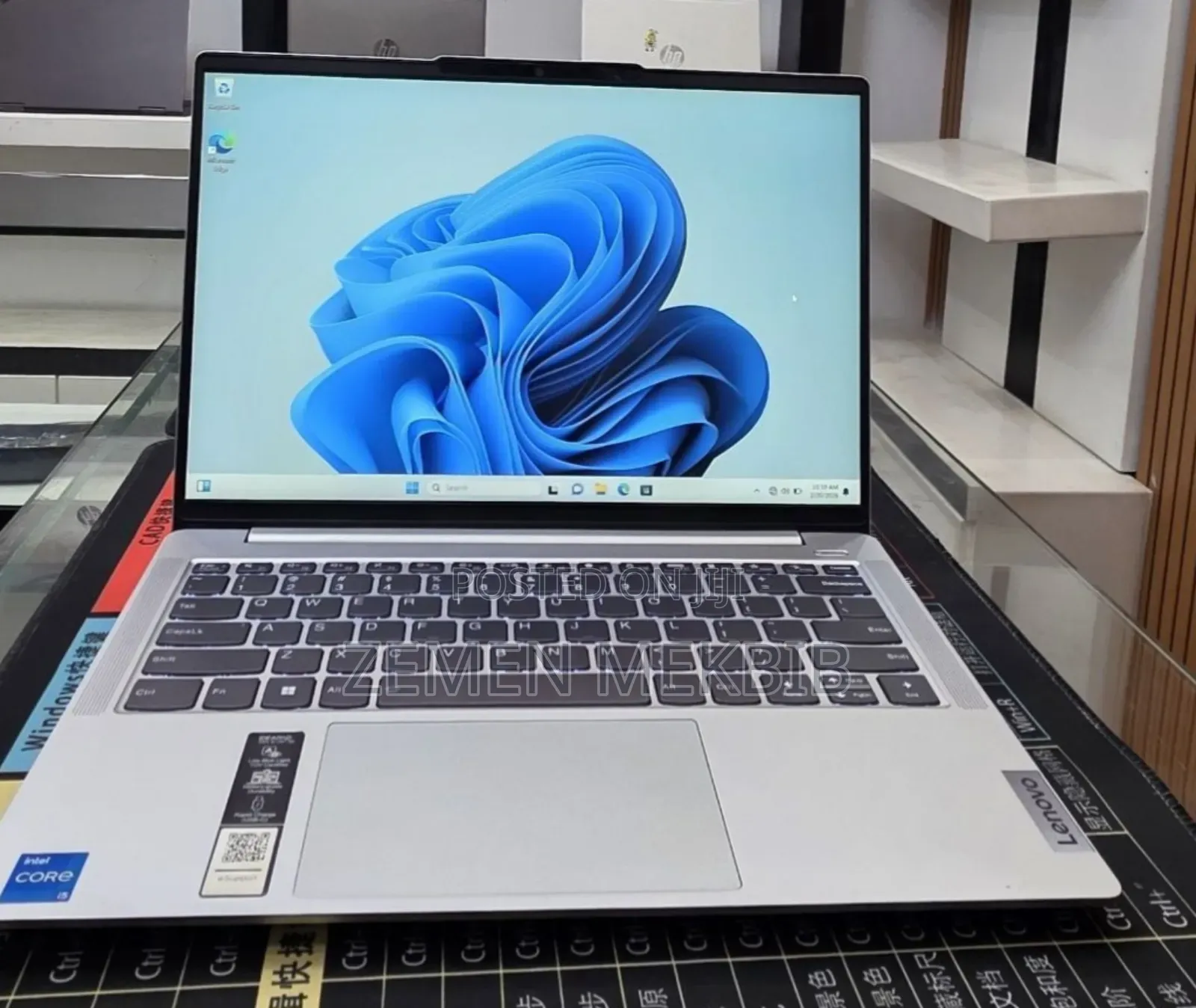 New Laptop Lenovo Ideapad 3 16GB Intel Core i5 SSD 512GB