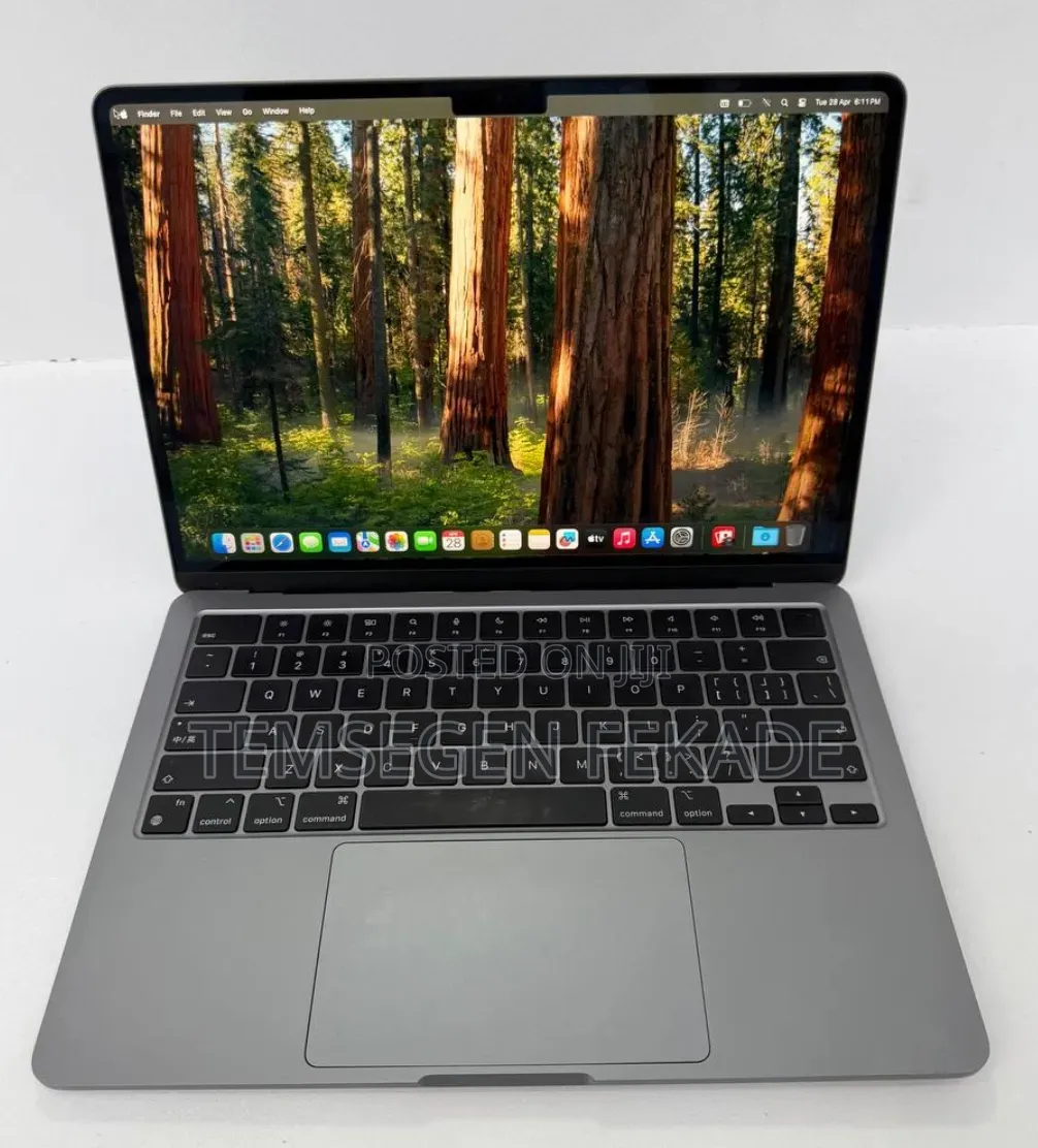 New Apple MacBook Air 2024 M3 13-inch 16GB Apple M3 Max SSD 256GB