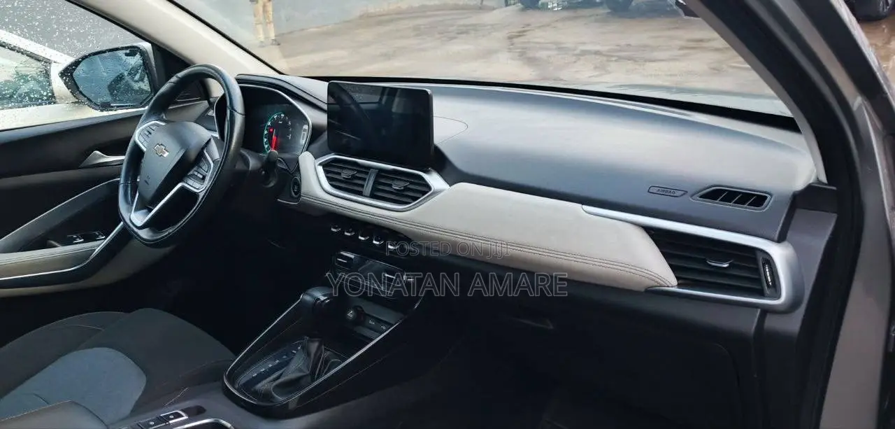Chevrolet Captiva 2022 Gray