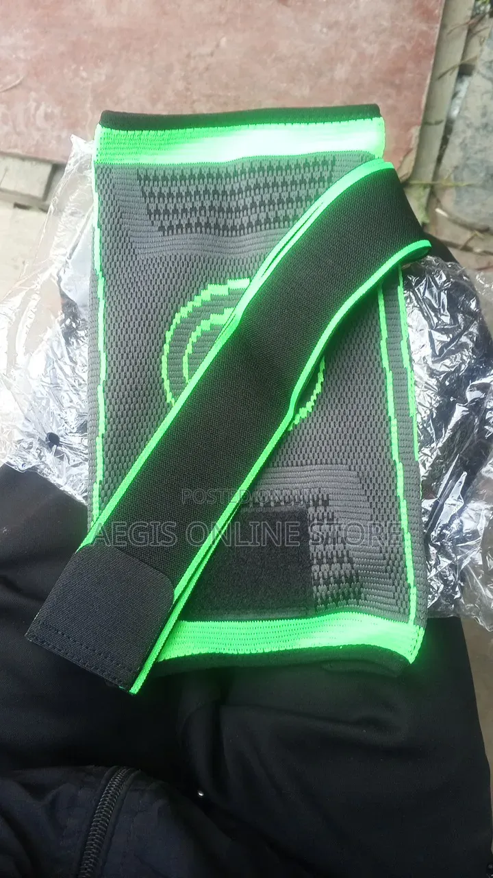 Adjustable Knee Compression Brace Sleeve