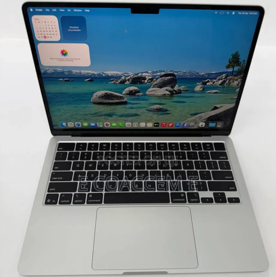 New Laptop Apple MacBook 16GB Apple M4 SSD 256GB