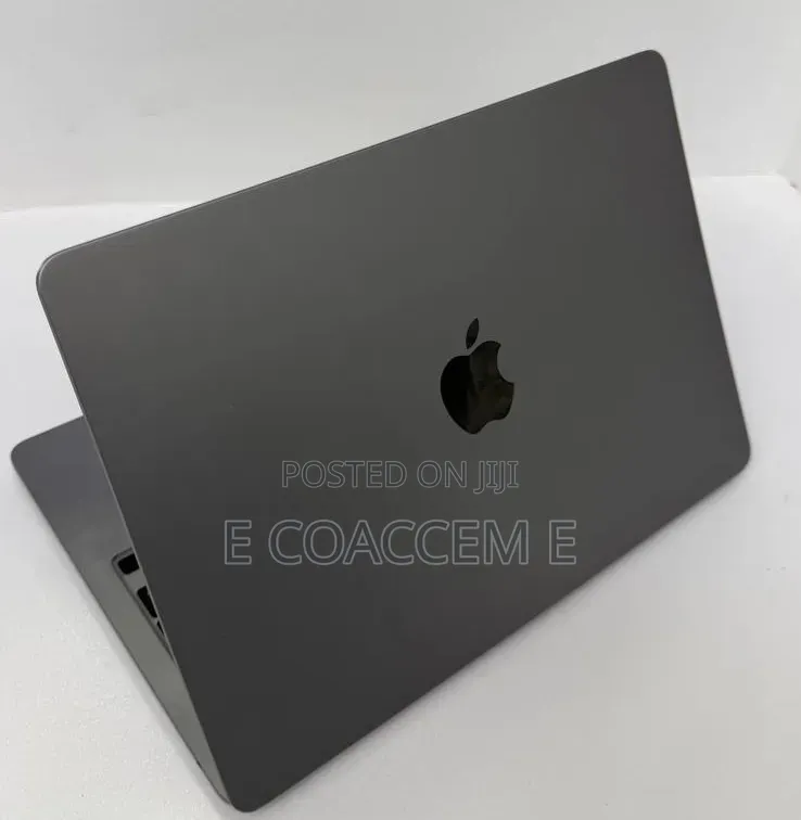 New Laptop Apple MacBook 16GB Apple M3 SSD 256GB