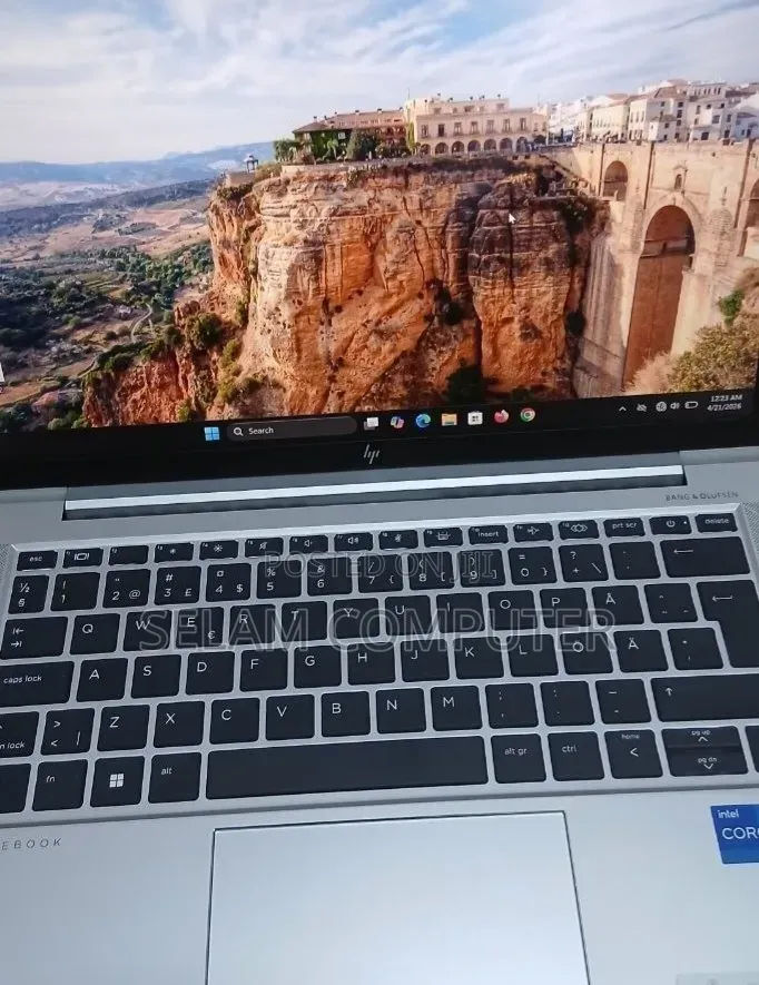 New Laptop HP EliteBook 830 G8 16GB Intel Core i5 SSD 512GB