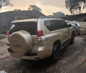 Toyota Land Cruiser Prado 3.0 D-4D 3dr 2007 Gold