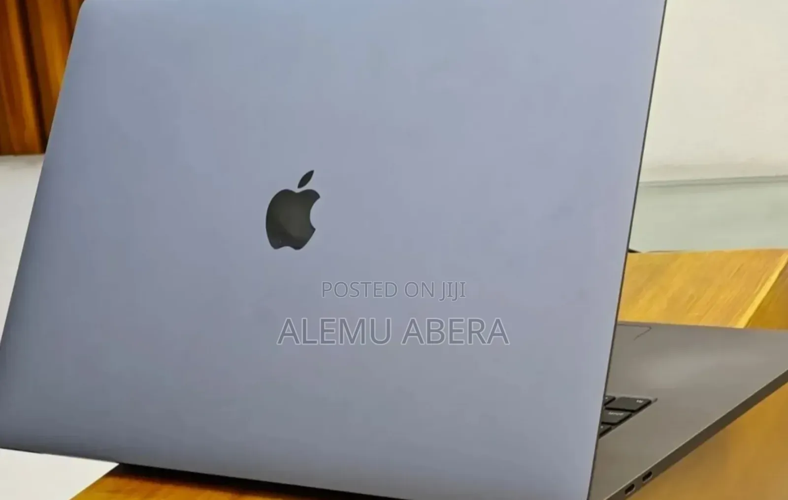 New Laptop Apple MacBook Pro 2019 16GB Intel Core i7 SSD 512GB