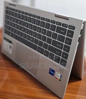 New Laptop HP Envy X360 8GB Intel Core i5 SSD 512GB