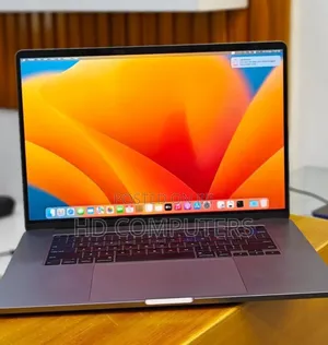 New Laptop Apple MacBook Pro 2019 16GB Intel Core i7 SSD 512GB