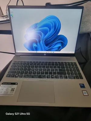 New Laptop HP Pavilion 15 8GB Intel Core i5 SSD 512GB