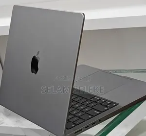 New Laptop Apple MacBook Pro 2024 M3 14-inch 8GB Apple M3 SSD 512GB