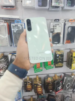 Samsung Galaxy M16 128 GB