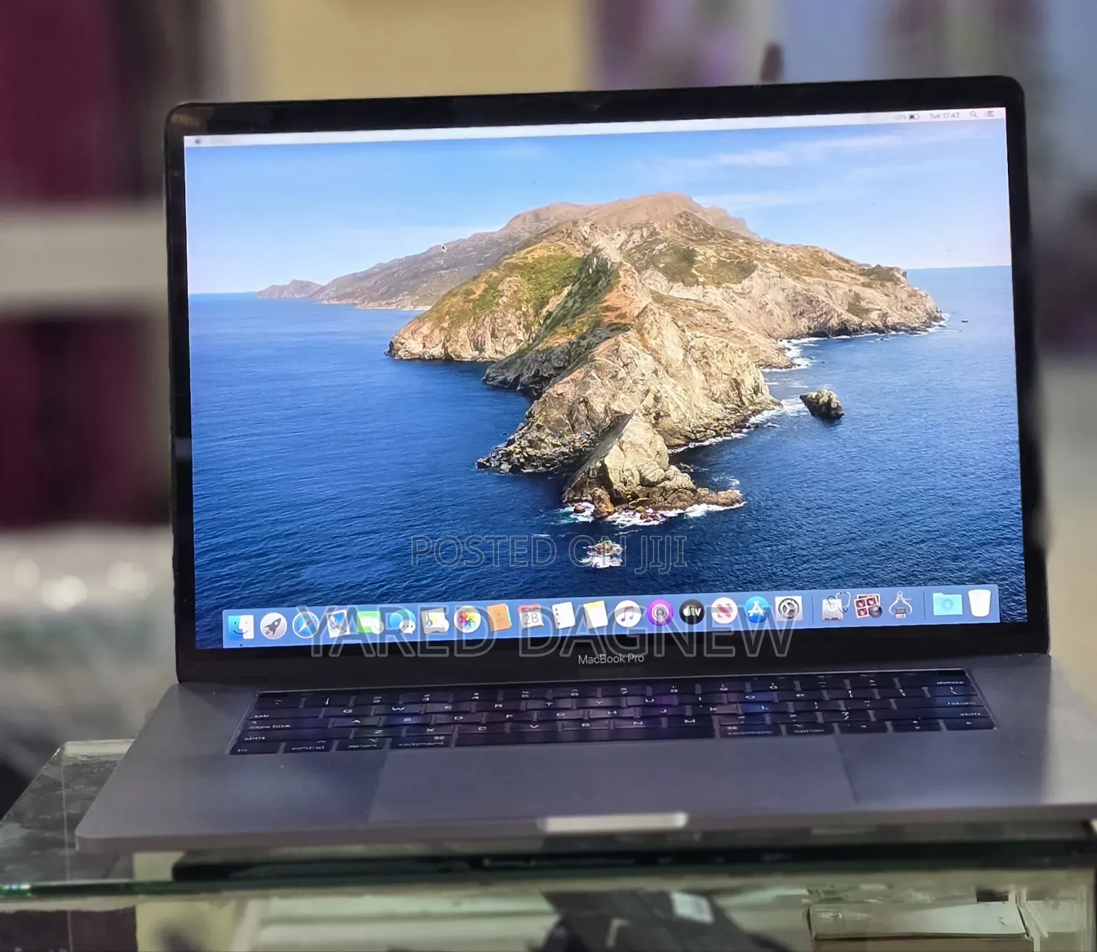 New Laptop Apple MacBook Pro 2018 32GB Intel Core i9 SSD 1T