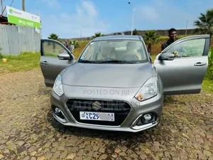 Suzuki Dzire 2022 Silver
