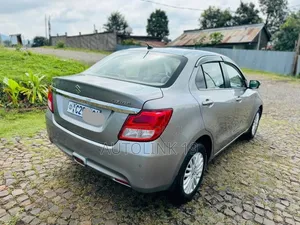 Suzuki Dzire 2022 Silver