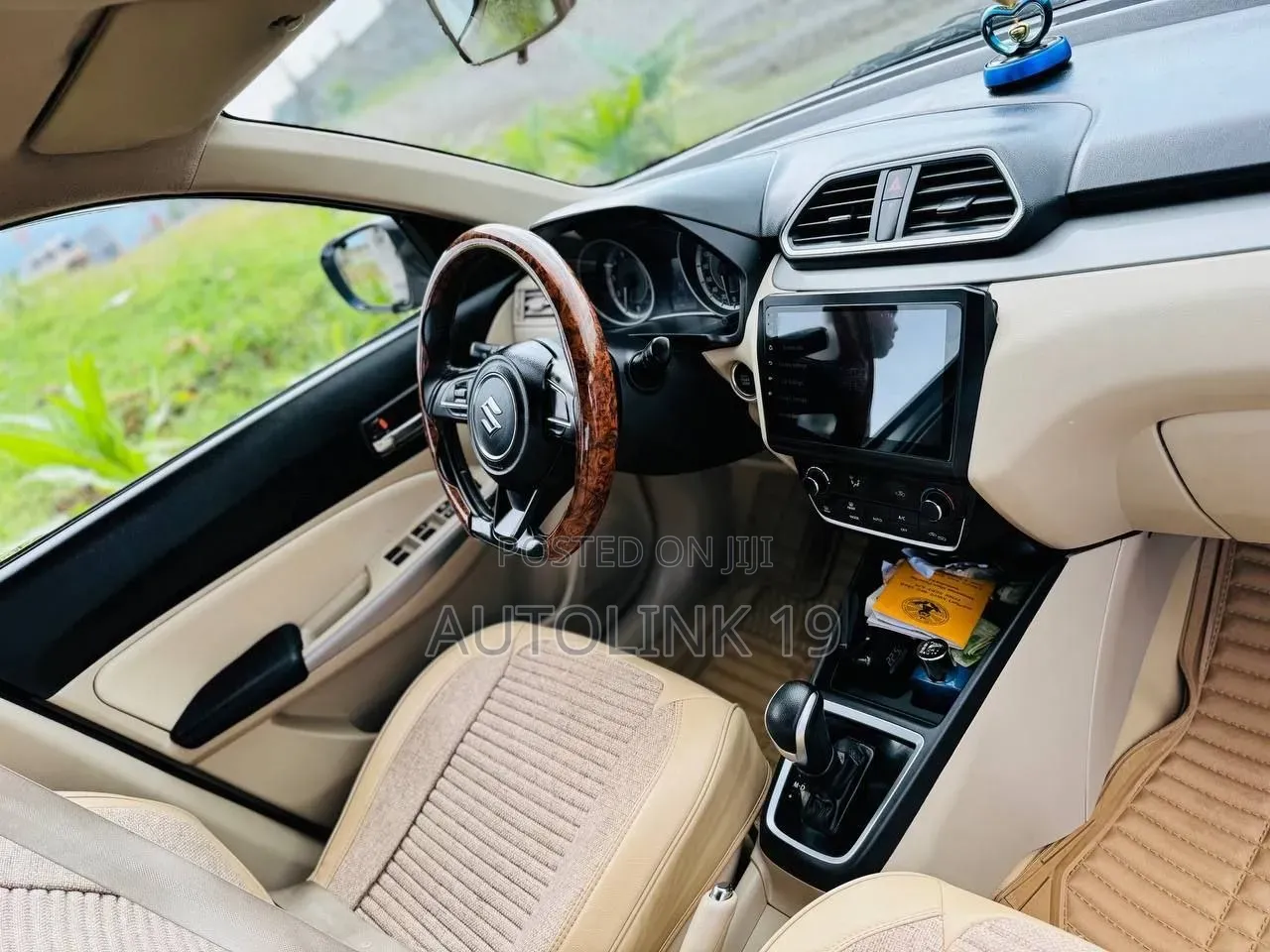 Suzuki Dzire 2022 Silver