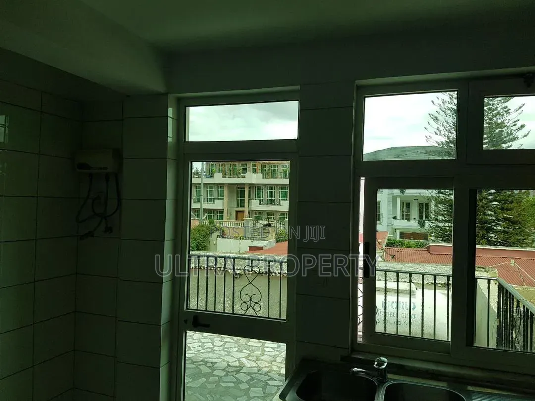 3bdrm House in Bole for sale