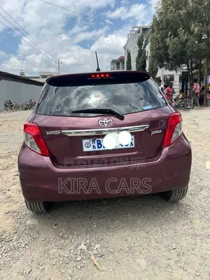 Toyota Yaris 2012 Burgundy