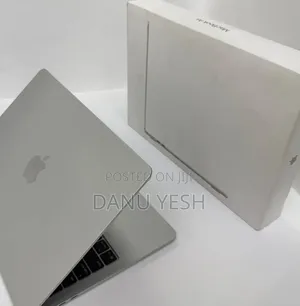 New Laptop Apple MacBook Air 2025 M4 13-inch 16GB Apple M4 SSD 256GB