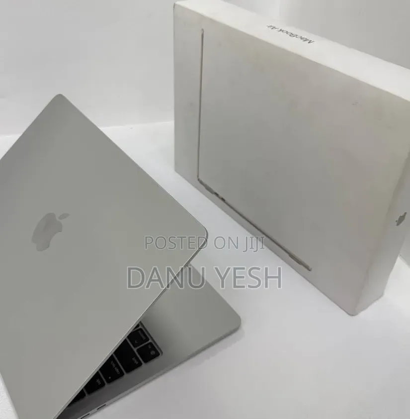 New Laptop Apple MacBook Air 2025 M4 13-inch 16GB Apple M4 SSD 256GB