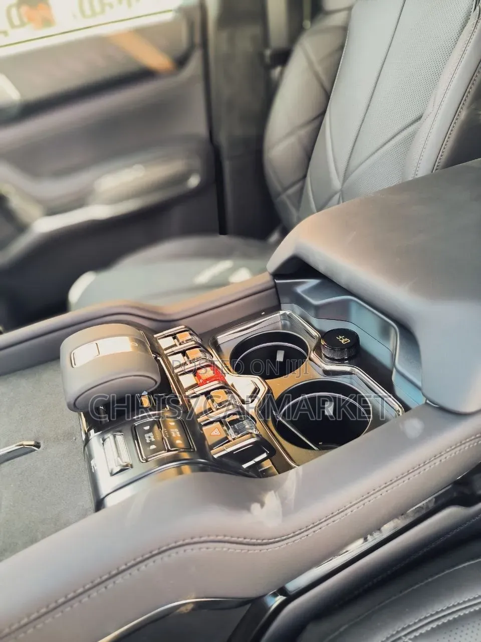 BYD Leopard 8 2.0 Hybrid AWD 2025 Black