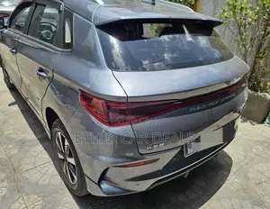 BYD E2 43 kWh 94 hp FWD 2025 Gray