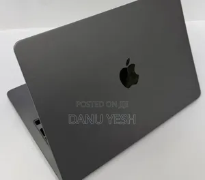 New Laptop Apple MacBook Air 2024 M3 13-inch 16GB Apple M3 SSD 256GB