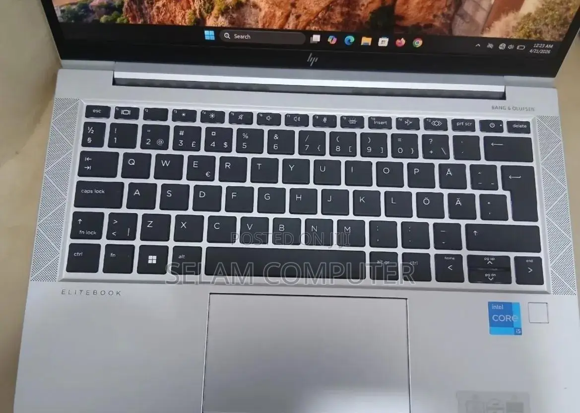 New Laptop HP EliteBook 830 G8 16GB Intel Core i5 SSD 512GB