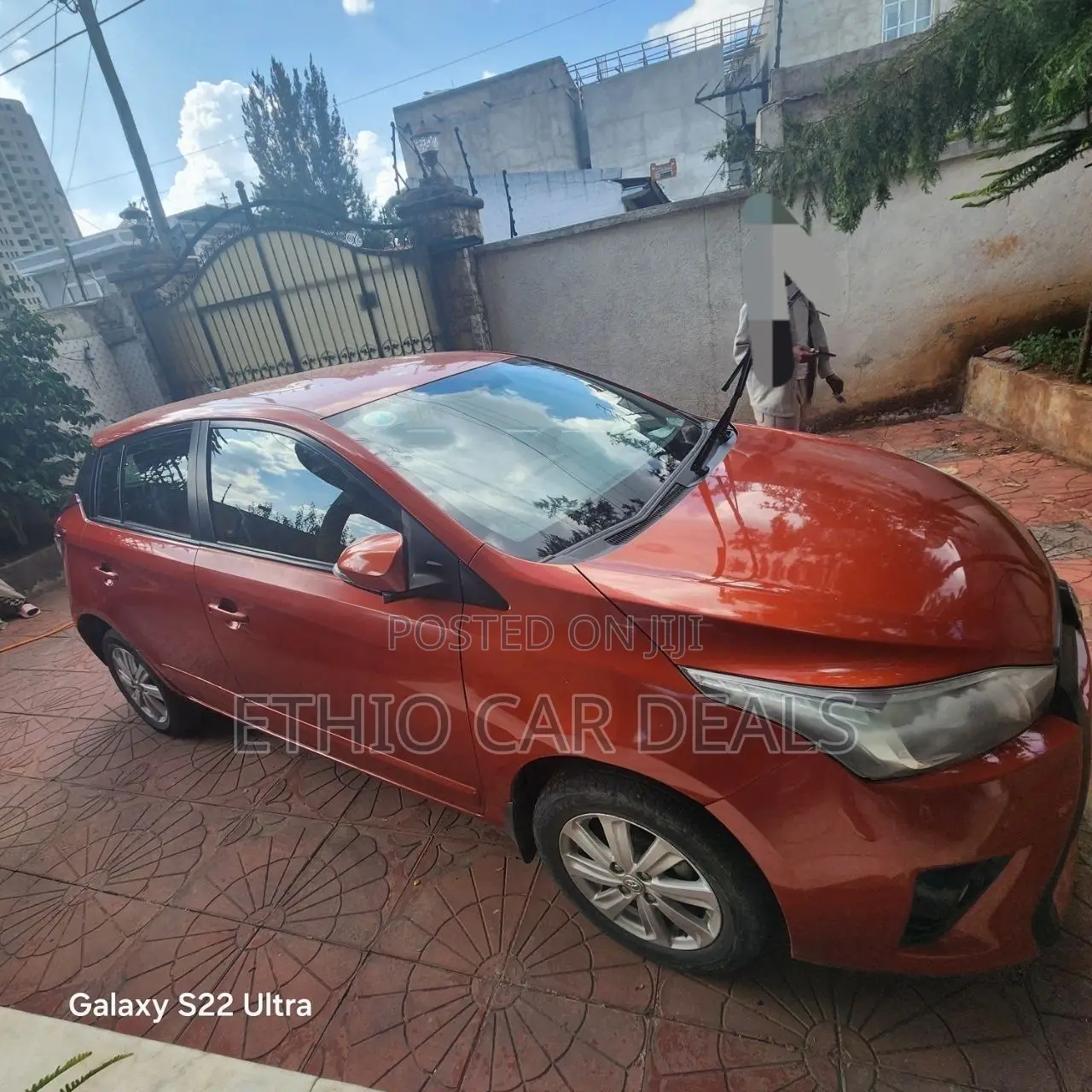Toyota Yaris 2017 Orange