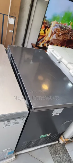 Akira Chest Freezers 299liter for in Delivery