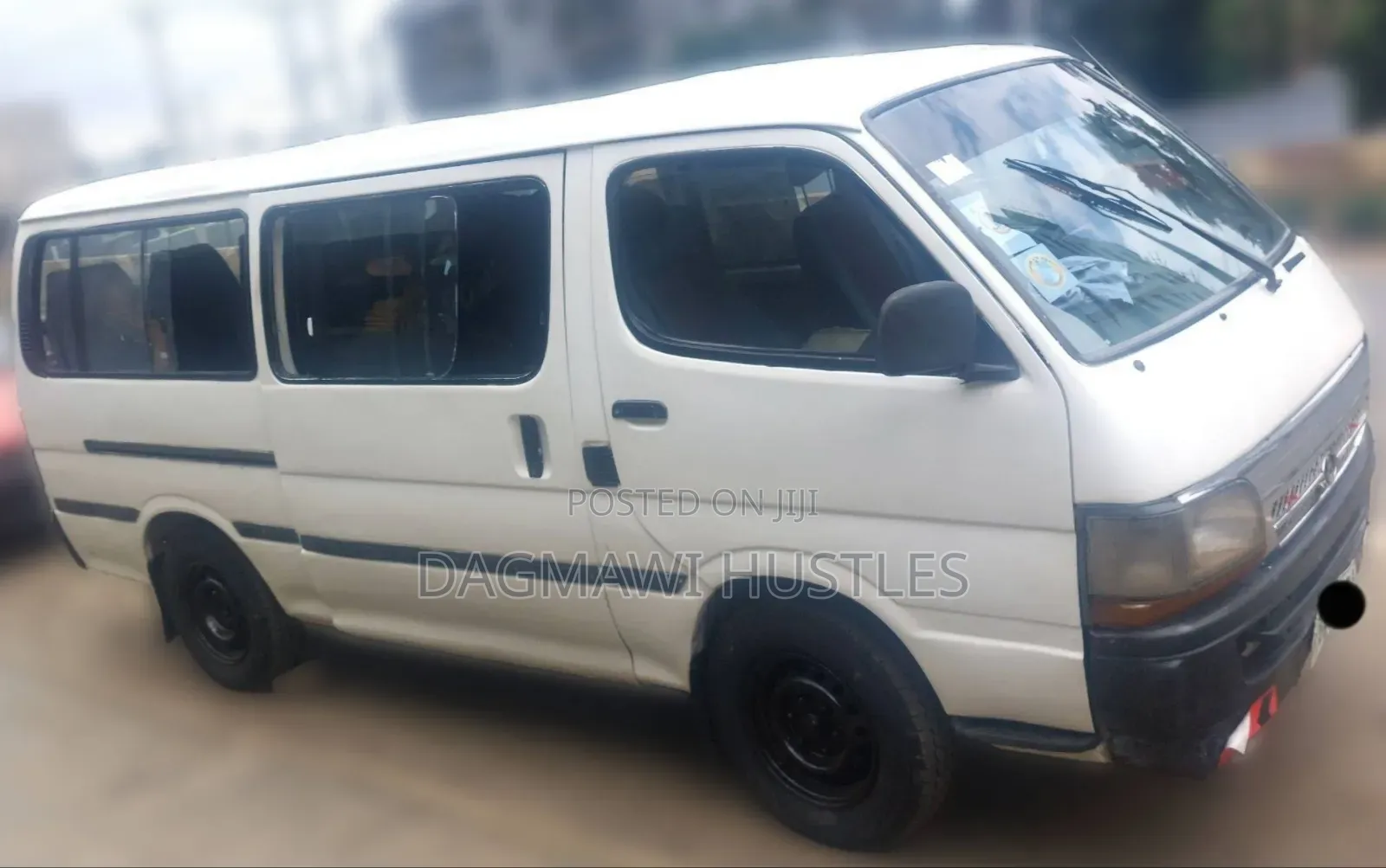 Toyota HiAce 2002 White