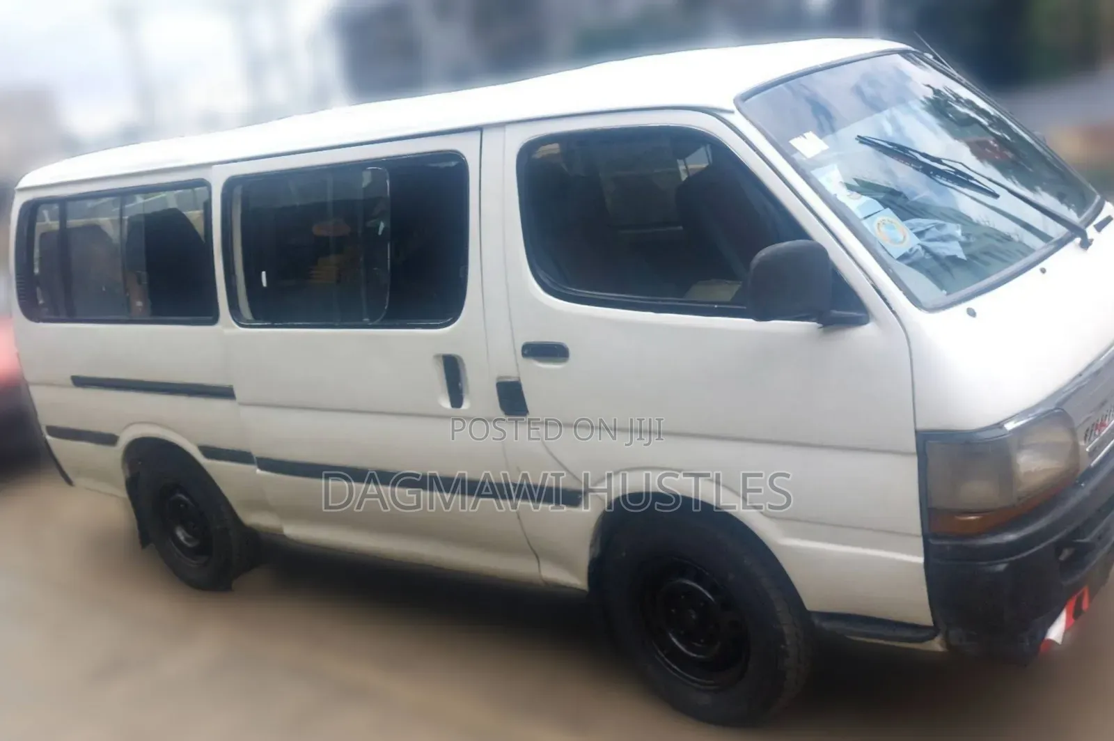 Toyota HiAce 2002 White