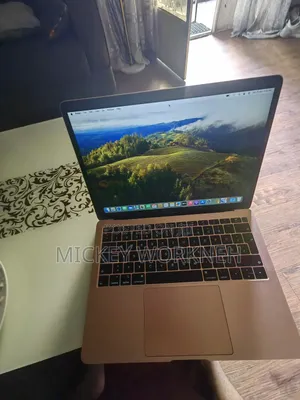 Laptop Apple MacBook 2018 8GB Intel Core i5 SSD 256GB