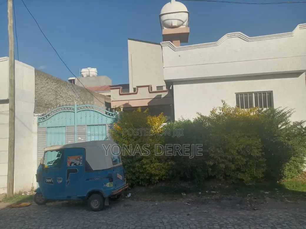 Furnished 5bdrm House in ዱከም/Dukem, East Shewa for sale