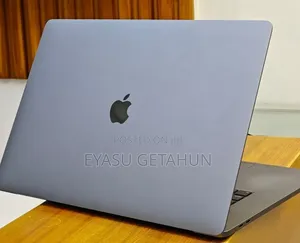 New Laptop Apple MacBook Pro 2019 16GB Intel Core i7 SSD 512GB