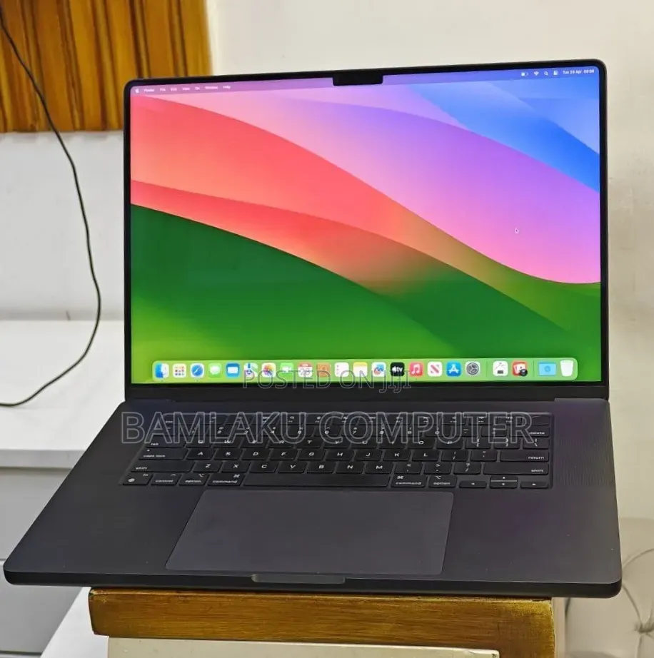New Apple MacBook Pro 2023 M3 Pro 16-inch 36GB Apple M3 Pro SSD 512GB