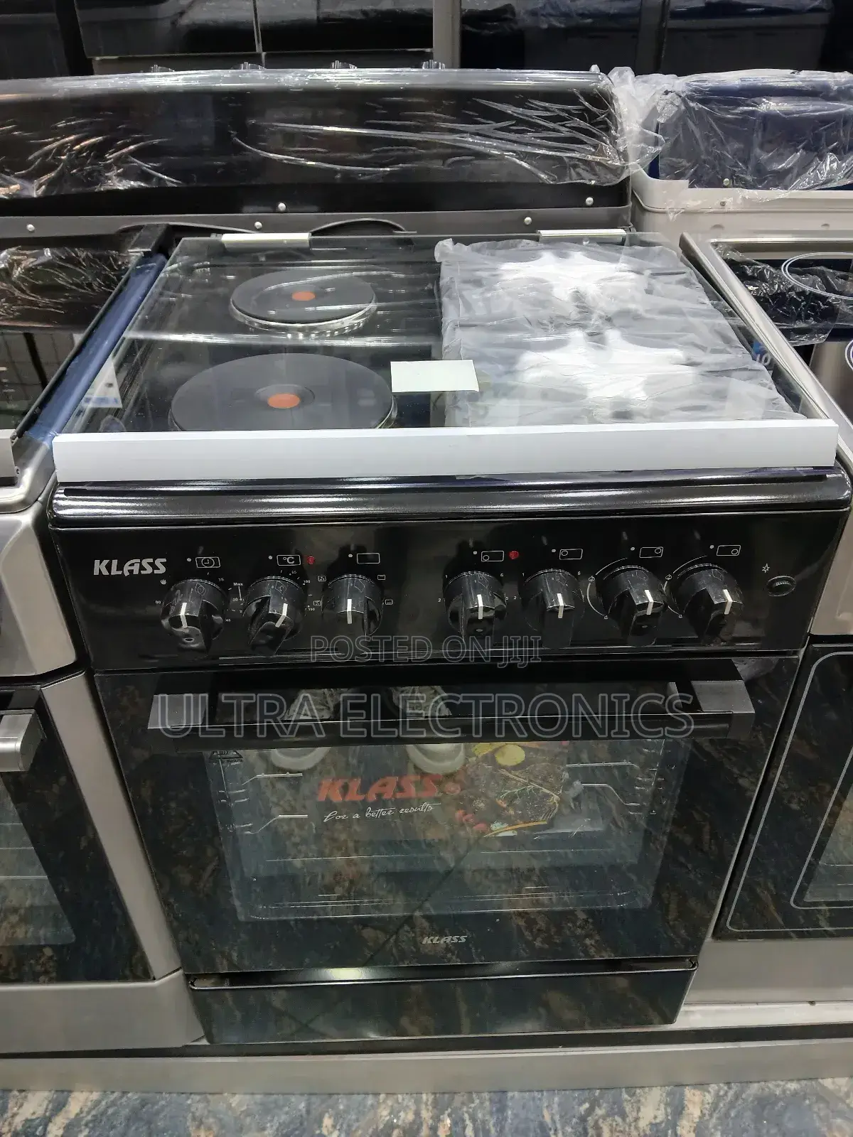 Oven Klass Brand and Stove Range. It Features a Black Finish.