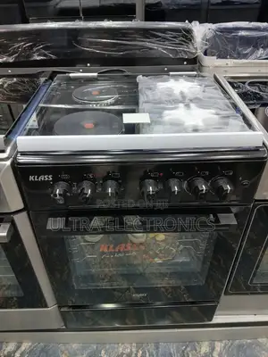 Oven Klass Brand and Stove Range. It Features a Black Finish.