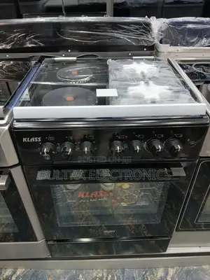 Oven Klass Brand and Stove Range. It Features a Black Finish.