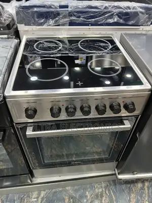 Kumtel 60cm by 60cm Freestanding Ceramic Electric Cooker.