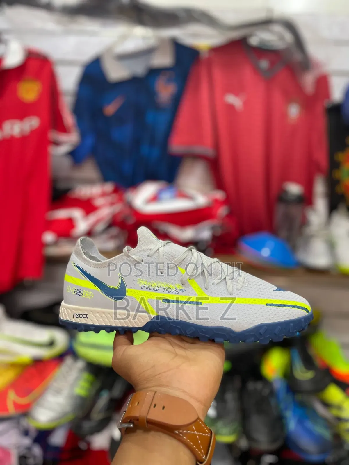 Nike Phantom Football Boots