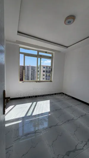 3bdrm Condo in ኣያት, Yeka for rent