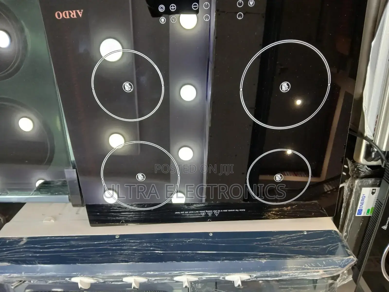 Ardo Brand 4-Burner Electric Glass Cooktop, Likely Utilizing Induction