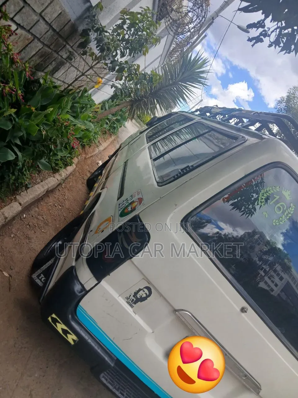 Toyota HiAce 1999 White
