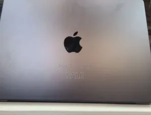 New Apple MacBook Pro 2025 M5 14-inch 16GB Apple M5 Pro SSD 512GB