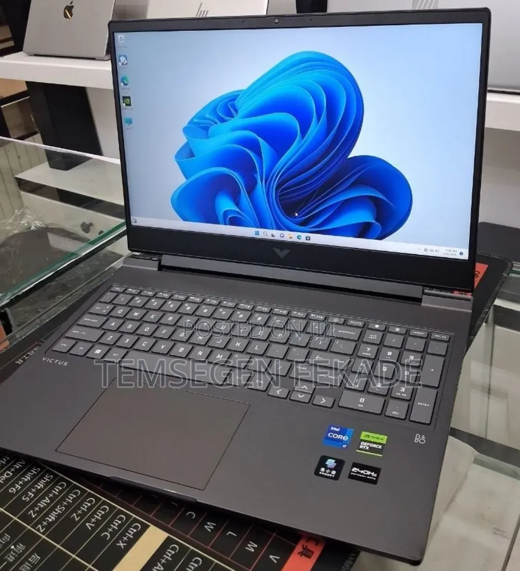New Laptop HP Victus 16 16GB Intel Core i7 SSD 1T
