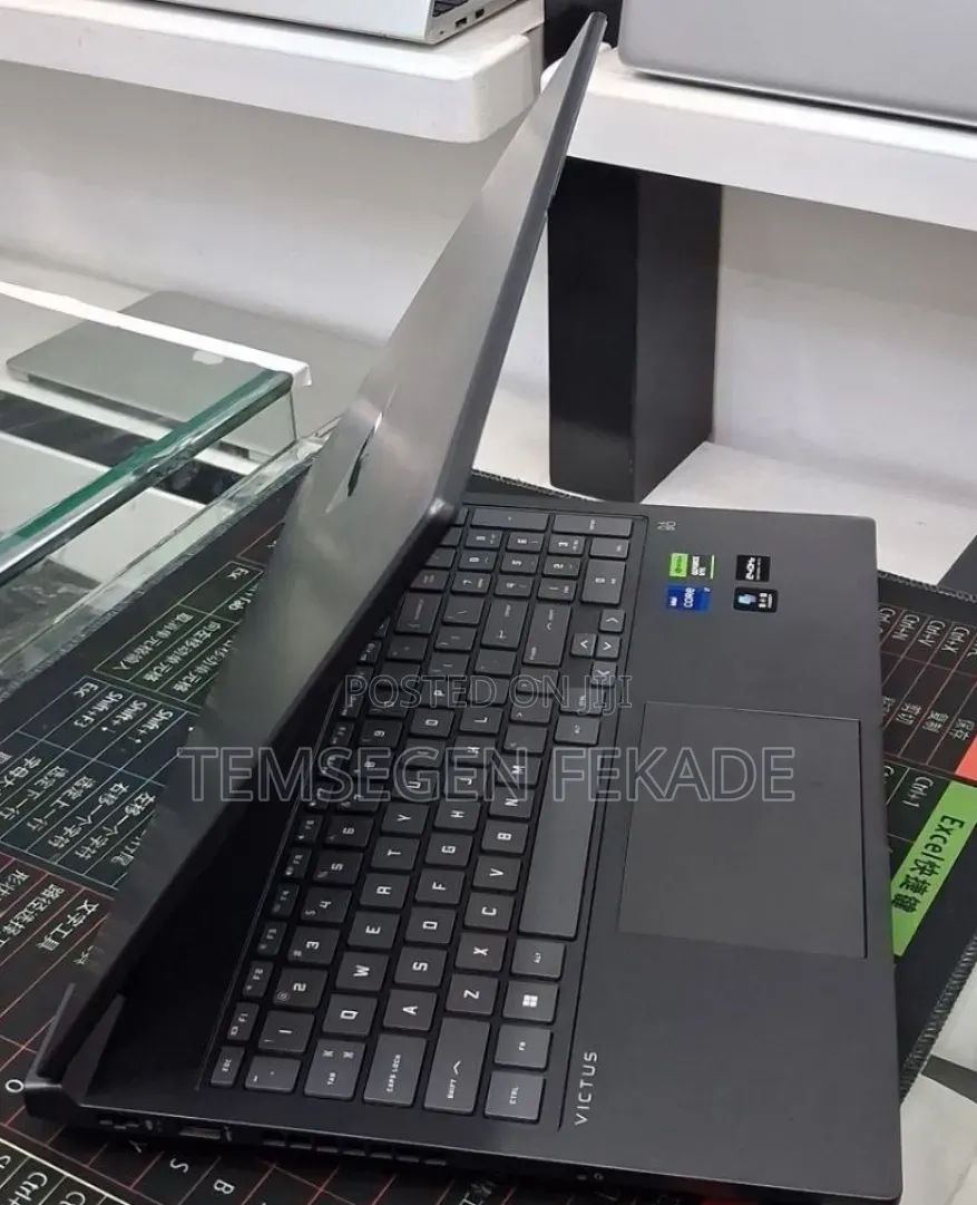 New Laptop HP Victus 16 16GB Intel Core i7 SSD 1T