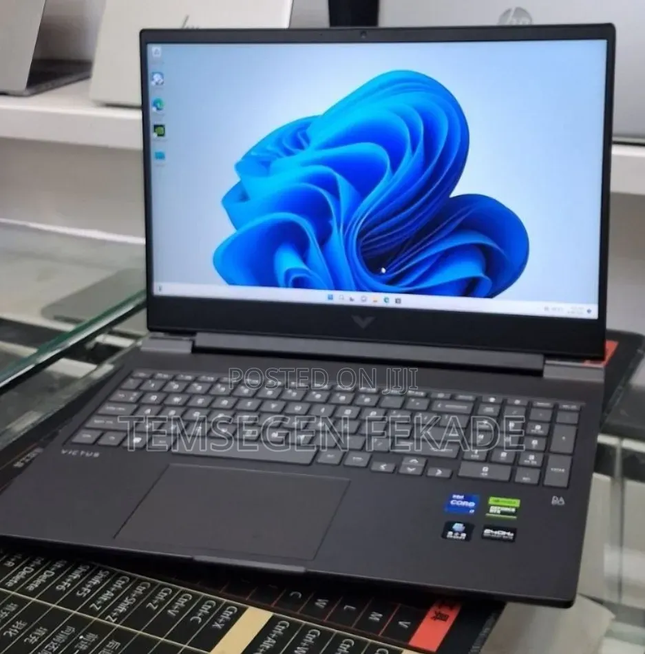 New Laptop HP Victus 16 16GB Intel Core i7 SSD 1T